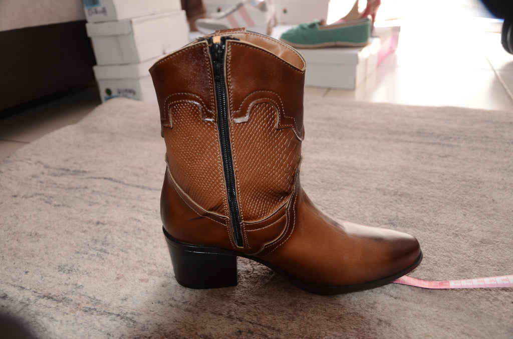 Bota Wood · Versátil y atemporal, color camel