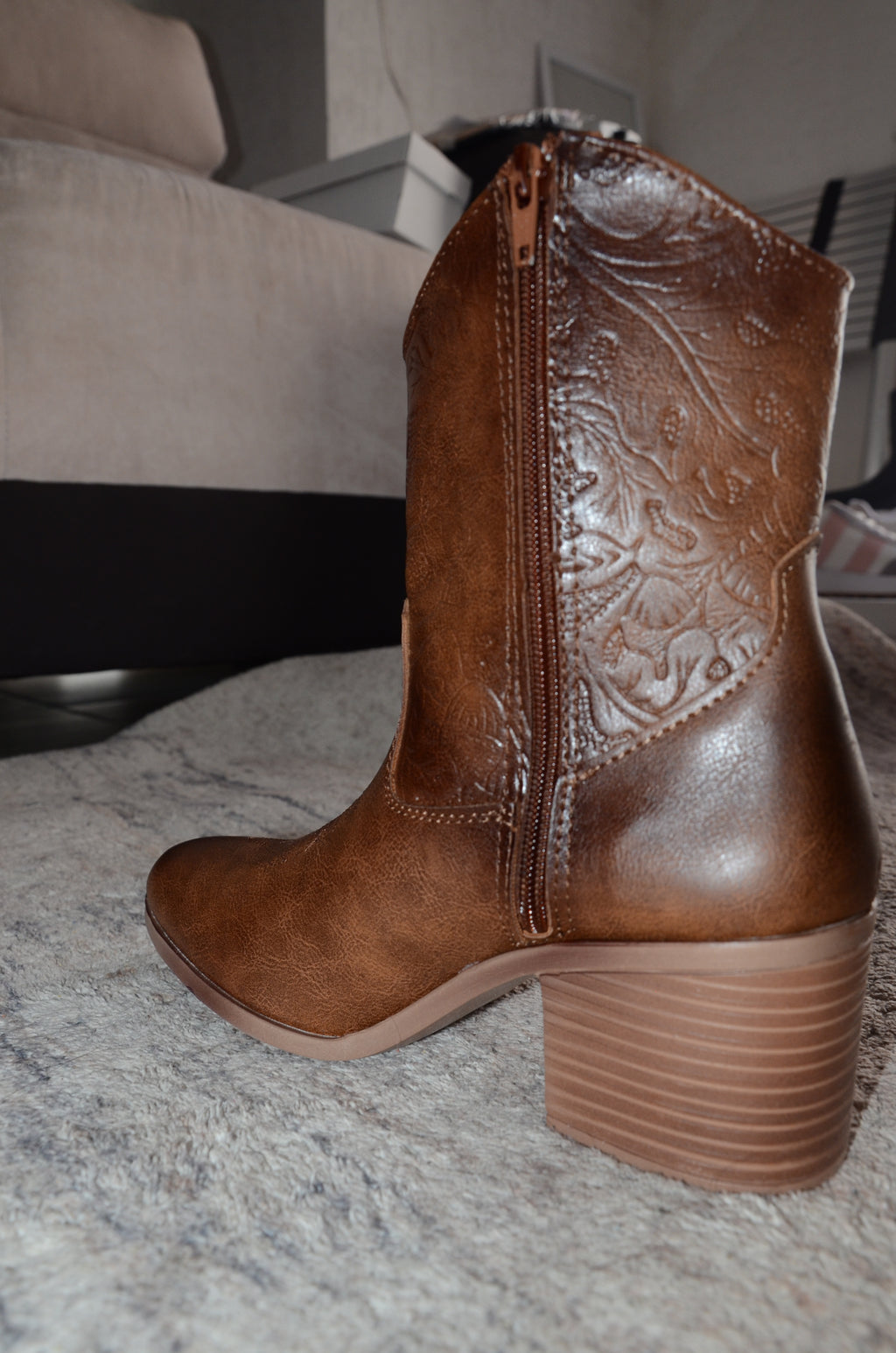 Rowdy · Bota con carácter